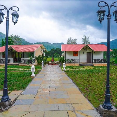 Ninad Homestays Karjat Luaran gambar