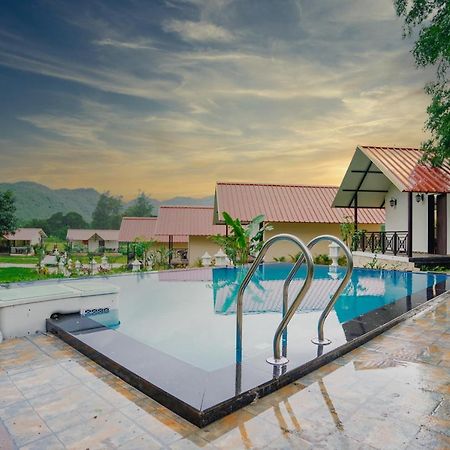 Ninad Homestays Karjat Luaran gambar