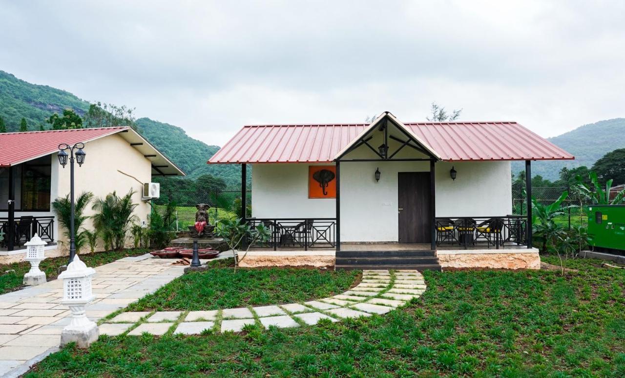 Ninad Homestays Karjat Luaran gambar