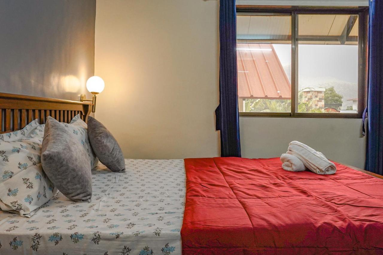 Ninad Homestays Karjat Luaran gambar