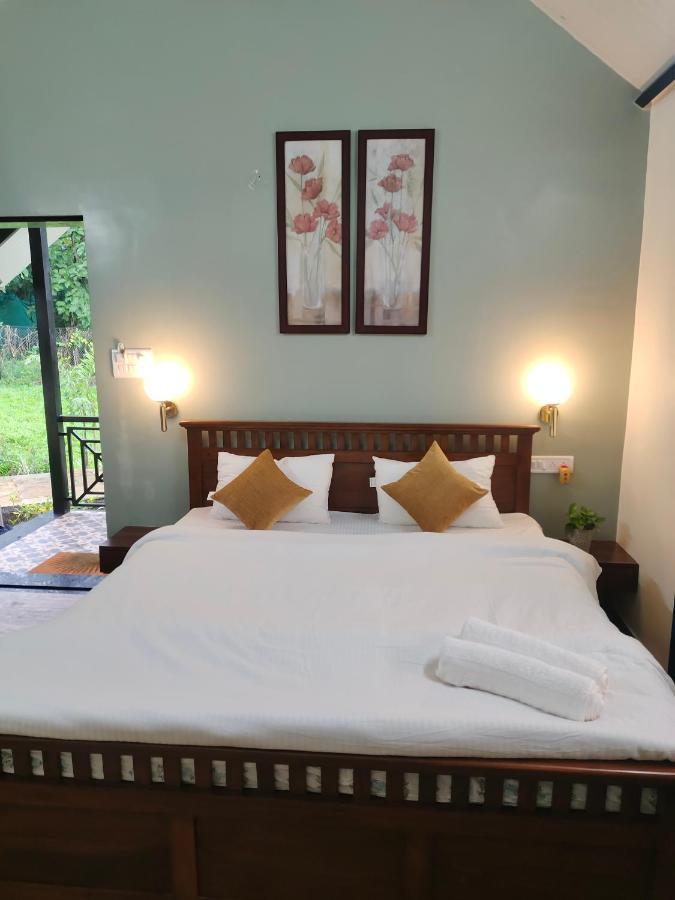 Ninad Homestays Karjat Luaran gambar